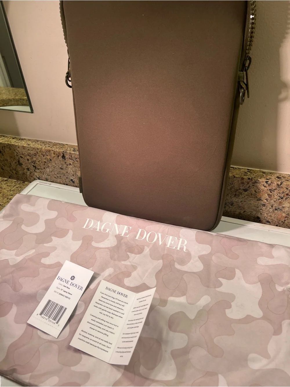 Dagne Dover Dark Moss Laptop Sleeve w/Protective Bag NWT 15x10.5x1” Added Strap